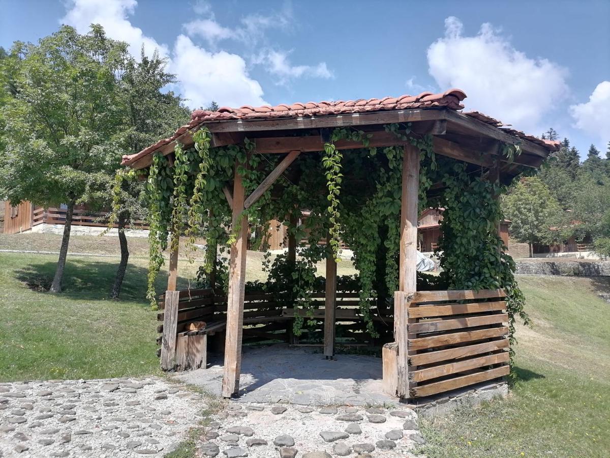 Livadaki Village Megali Kapsi Exteriér fotografie
